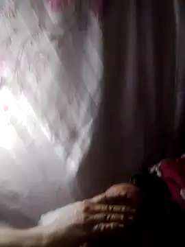 Snapshot of Mamapm20 chatting on 10-01-25, 04:28 Mamapm20 online show from 10-01-25, 04:28