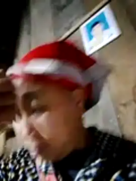 Snapshot of Mamapm20 chatting on 10-14-25, 11:33 Mamapm20 online show from 10-14-25, 11:33