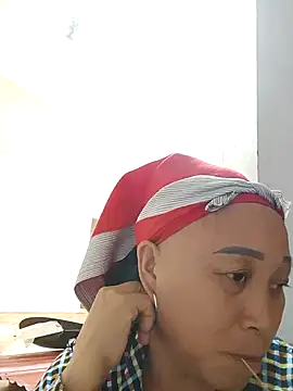 Snapshot of Mamapm20 chatting on 10-10-25, 08:26 Mamapm20 online show from 10-10-25, 08:26