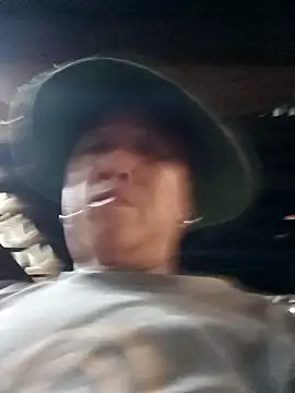 Snapshot of Mamapm20 chatting on 09-11-25, 08:03 Mamapm20 online show from 09-11-25, 08:03