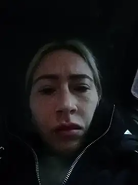 Reina Cummings online show from 11-23-25, 05:28