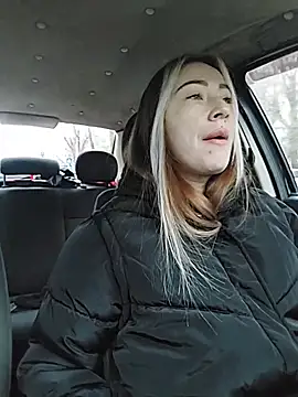 Reina Cummings online show from 02-09-26, 05:49