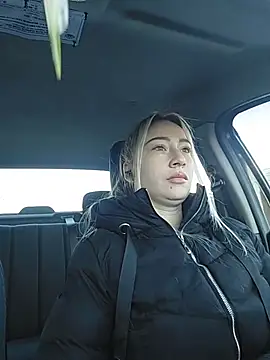 Reina Cummings online show from 02-03-26, 06:22