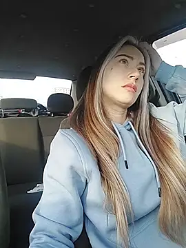 Reina Cummings online show from 03-05-26, 06:21