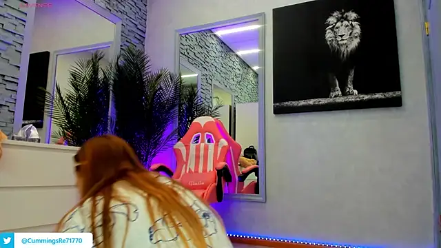 Reina Cummings online show from 02-21-26, 08:05