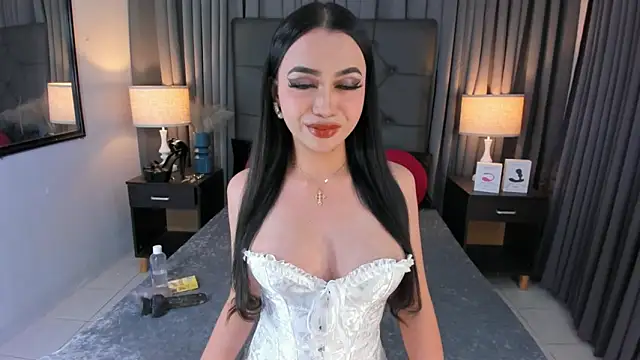 Snapshot of MiaMow chatting on 05-21-26, 06:05 MiaMow online show from 05-21-26, 06:05
