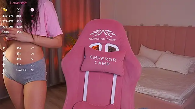 LilLisa online show from 03-26-26, 03:54