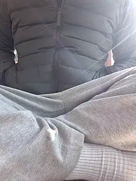 starvingo2002 online show from 10-29-25, 01:48