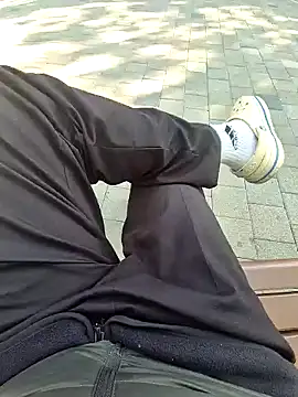 starvingo2002 online show from 11-04-25, 02:04