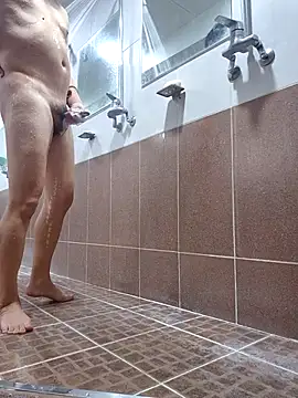 starvingo2002 online show from 11-12-25, 03:43