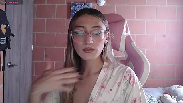 Andrea camilaaa online show from 10-02-25, 03:37