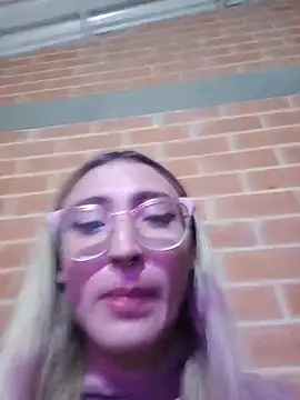 Snapshot of Andrea_camilaaa chatting on 07-01-26, 04:02 Andrea camilaaa online show from 07-01-26, 04:02