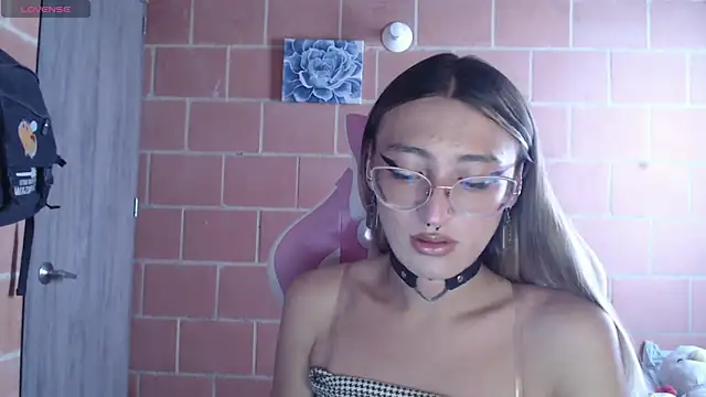 Andrea camilaaa online show from 10-01-25, 03:27