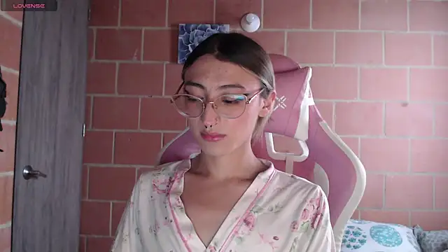 Andrea camilaaa online show from 12-20-25, 12:41