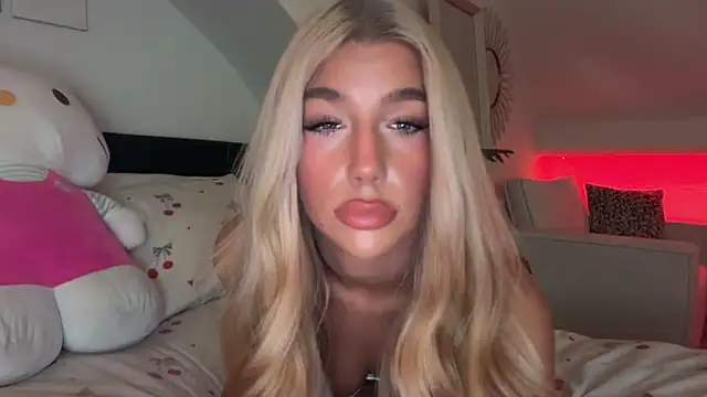 KENNIEXROSE online show from 11-06-25, 09:19