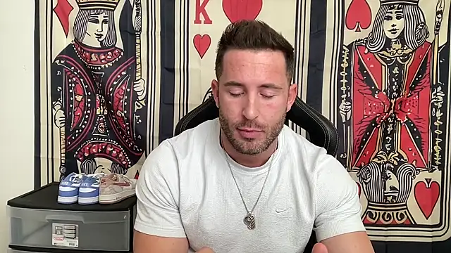 brettmycles28 online show from 11-07-25, 06:12