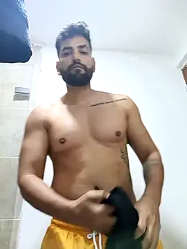 zequi1992 online show from 09-30-25, 10:49