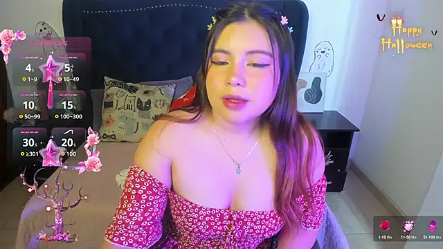 LucyPetit online show from 10-09-25, 01:33