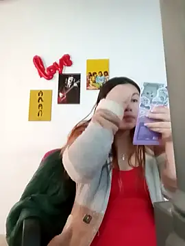 LucyPetit online show from 11-27-25, 01:11