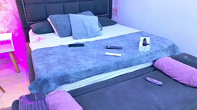 Angelique Angell online show from 03-07-26, 07:41