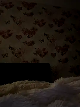 Snapshot of raen001 chatting on 10-30-25, 02:43 raen001 online show from 10-30-25, 02:43