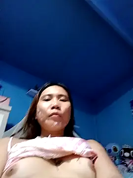 Snapshot of Yourdream07mixcey chatting on 10-28-25, 02:38 Yourdream07mixcey online show from 10-28-25, 02:38