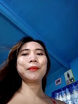 Snapshot of Yourdream07mixcey chatting on 10-19-25, 06:38 Yourdream07mixcey online show from 10-19-25, 06:38