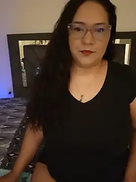 Laurasofia01 online show from 06-01-26, 12:16