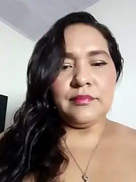 Laurasofia01 online show from 09-30-25, 04:07