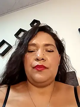 Laurasofia01 online show from 10-01-25, 04:17