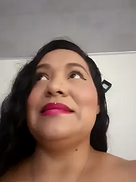 Laurasofia01 online show from 10-09-25, 04:57