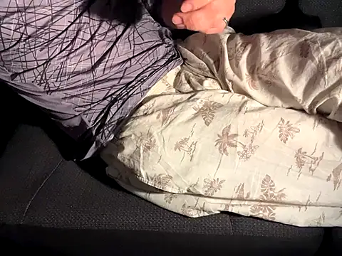 CAMEL1913 online show from 09-26-25, 04:58