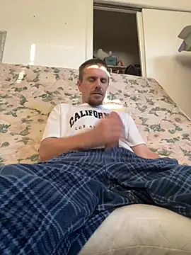 Snapshot of alwayshorny90 chatting on 10-15-25, 12:24 alwayshorny90 online show from 10-15-25, 12:24