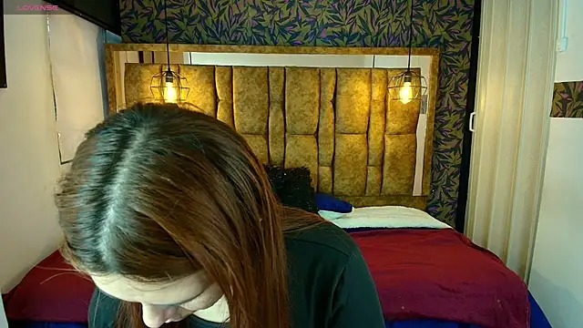 Isa Thompson   online show from 04-15-26, 11:38