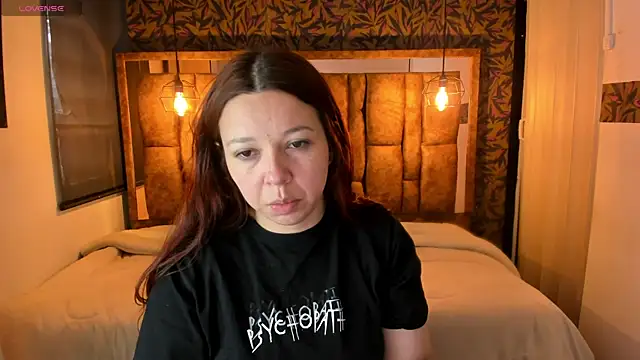 Isa Thompson   online show from 11-20-25, 11:55