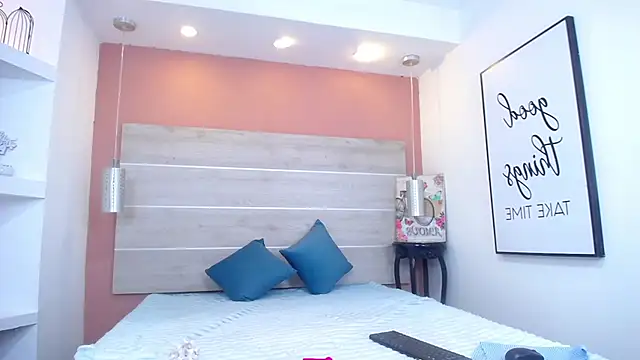 AlexandraCambell online show from 11-19-25, 12:16