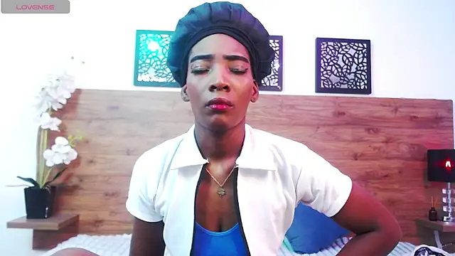 AlexandraCambell online show from 02-05-26, 08:59