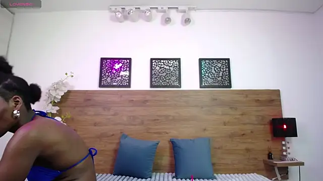 AlexandraCambell online show from 02-13-26, 08:36