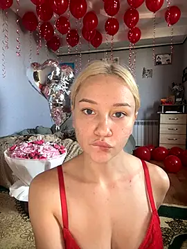 Snapshot of JennaOluretn chatting on 10-02-25, 10:29 JennaOluretn online show from 10-02-25, 10:29