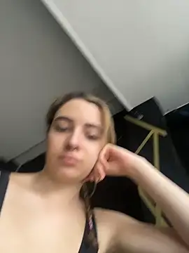 karla-thomsom10 online show from 04-09-26, 04:46