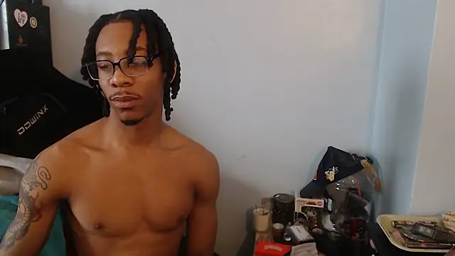 Snapshot of Mrlight1k chatting on 02-15-26, 03:33 Mrlight1k online show from 02-15-26, 03:33