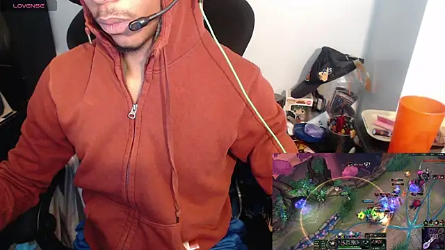 Snapshot of Mrlight1k chatting on 02-08-26, 05:49 Mrlight1k online show from 02-08-26, 05:49