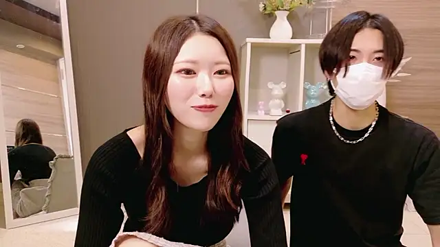 Snapshot of Reto-sama chatting on 10-08-25, 01:12 Reto-sama online show from 10-08-25, 01:12