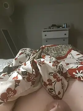 Snapshot of Lavoieya chatting on 10-29-25, 06:12 Lavoieya online show from 10-29-25, 06:12