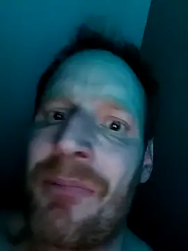 Snapshot of Lavoieya chatting on 10-28-25, 05:50 Lavoieya online show from 10-28-25, 05:50