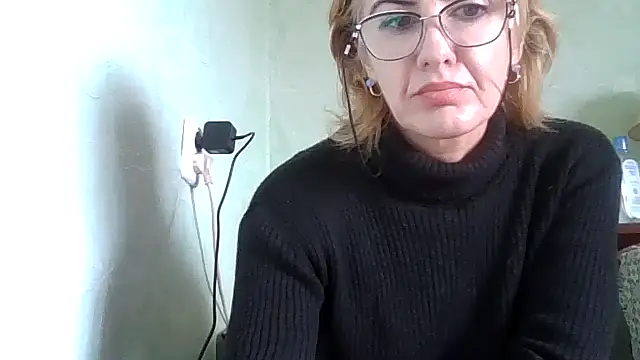 TianaQLove online show from 10-14-25, 09:43