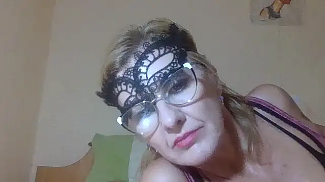 TianaQLove online show from 09-18-25, 11:46