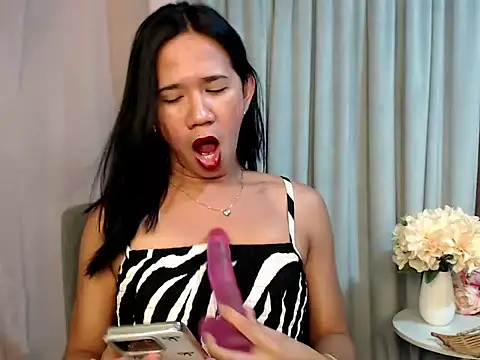 Gurl NextDoor online show from 03-21-26, 04:00