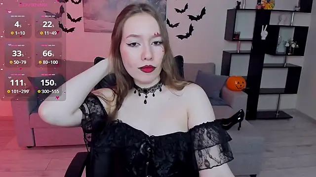 Snapshot of DaniCutie chatting on 10-23-25, 05:11 DaniCutie online show from 10-23-25, 05:11