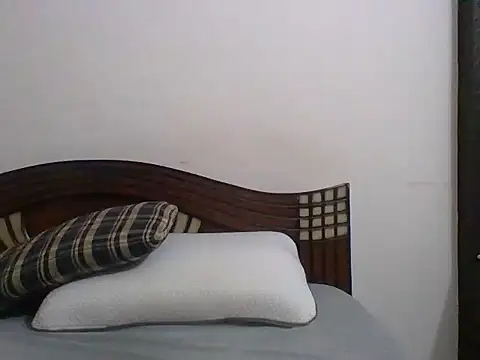 anu-anu2002 online show from 02-13-26, 01:33